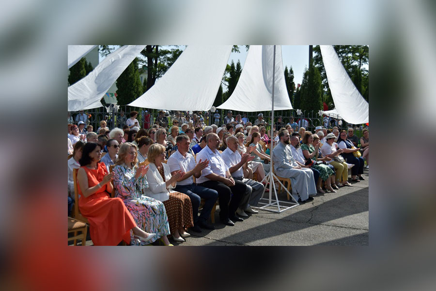 День поселка - праздник, который с одинаковой радостью встречают и молодежь, и люди «серебряного» возраста.