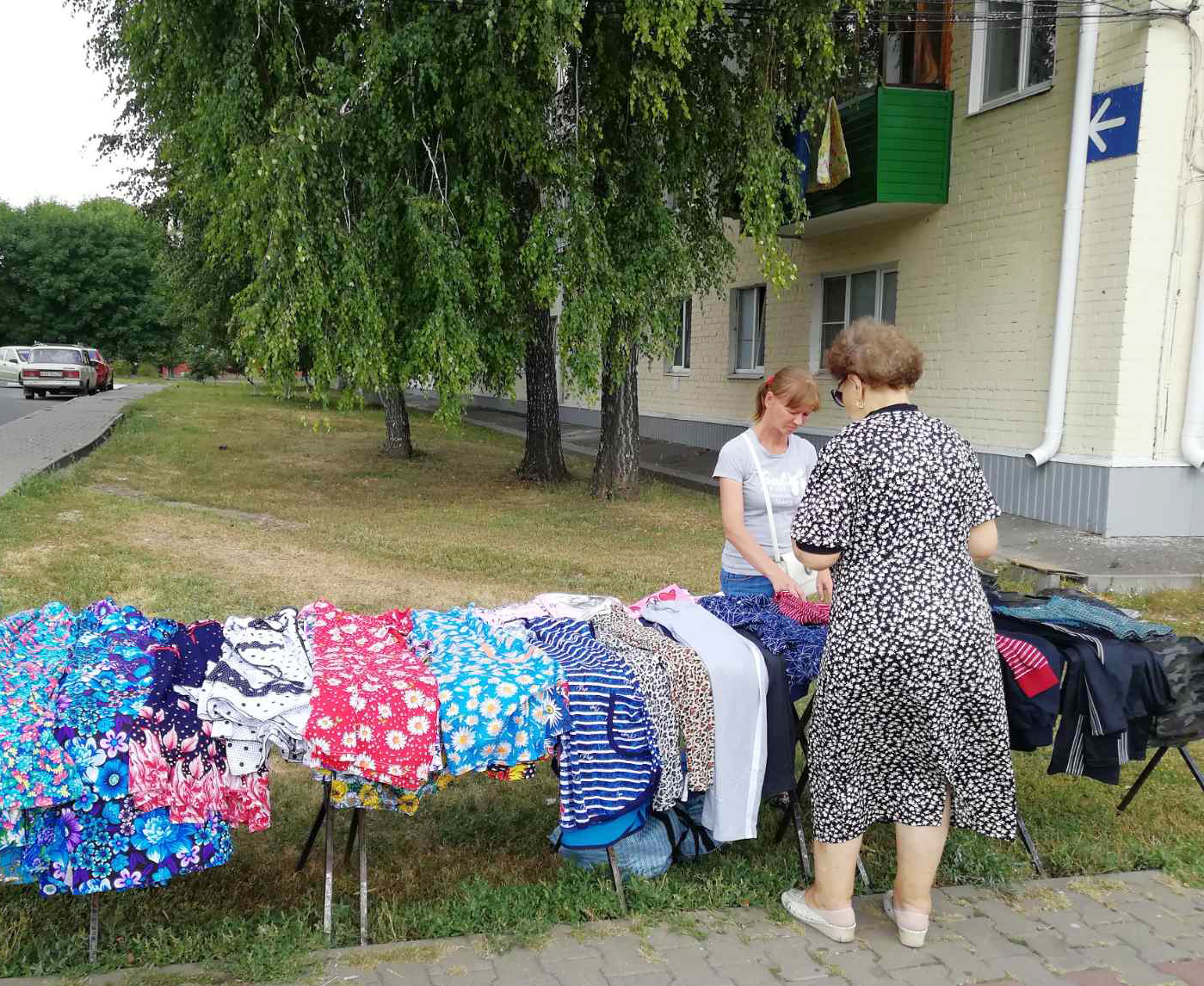 За торговлю в неустановленных местах предусмотрено административное наказание.