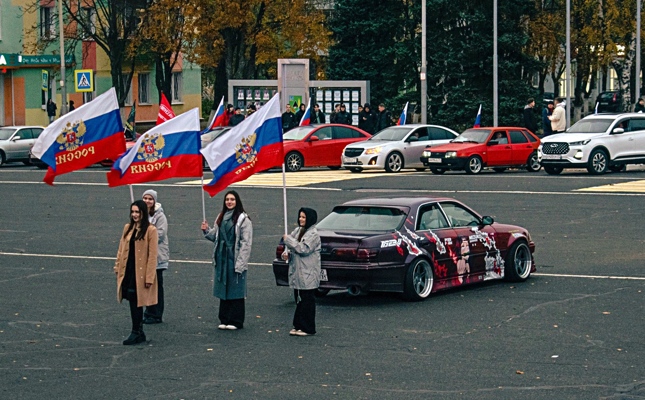 Состоялся автопробег, посвященный празднованию Дня народного единства.